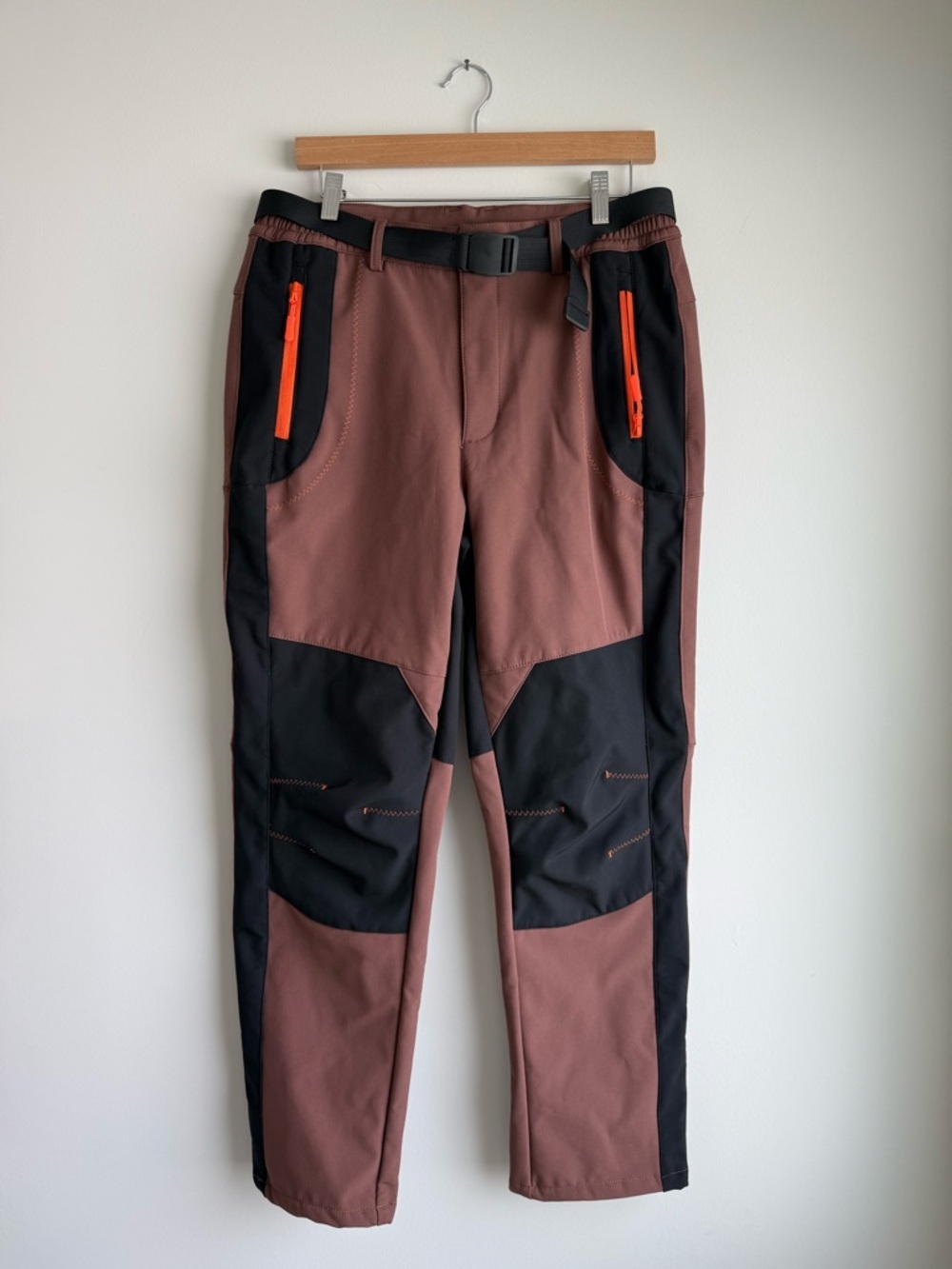 Men’s Outdoor Softshell Hiking Pants Brown Black Fleece Lined Belted NWOT Size M